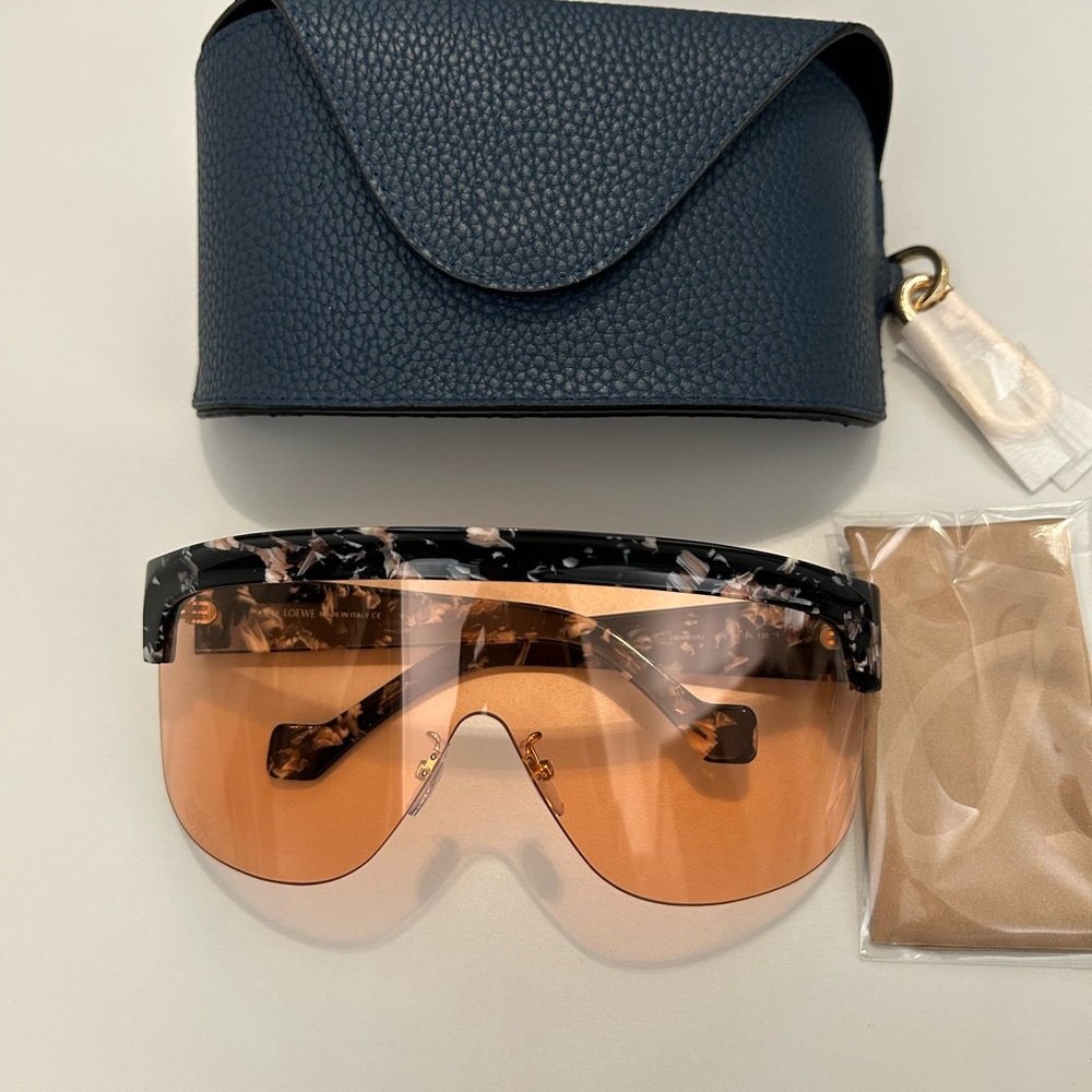 Oversized Shield Sunglasses in Amber Tint